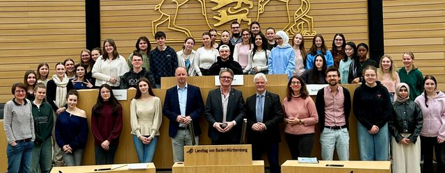 Eingangsklassen der Edith-Stein-Schule zu Gast im Landtag